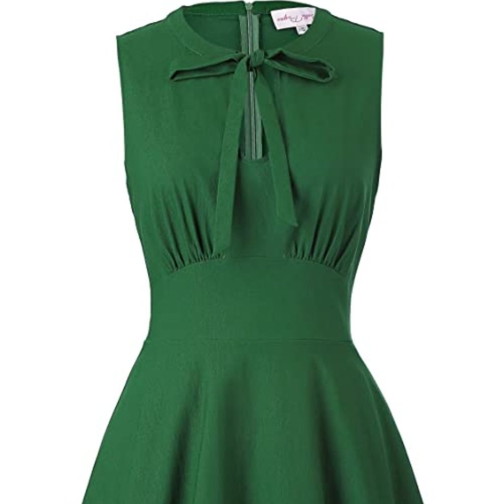 Vintage Inspired  Retro Kelly Green Keyhole A-Line Dress